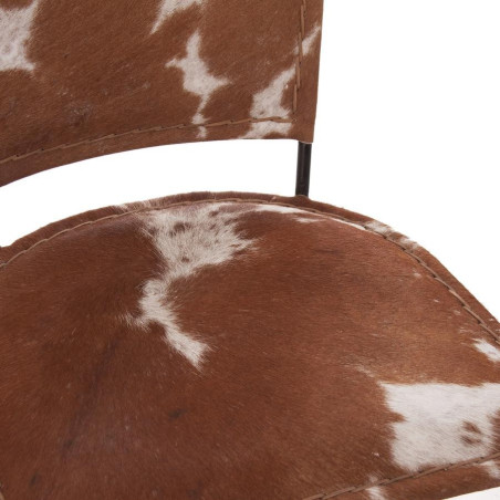 Chaise en peau de vache marron