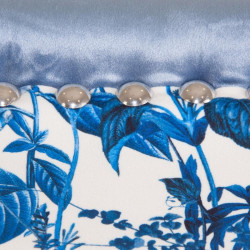 Fauteuil en tissu bleu visuel florale