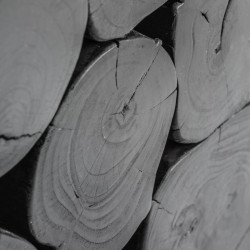 Table basse carrée ARUSA en rondin de bois tropical noir